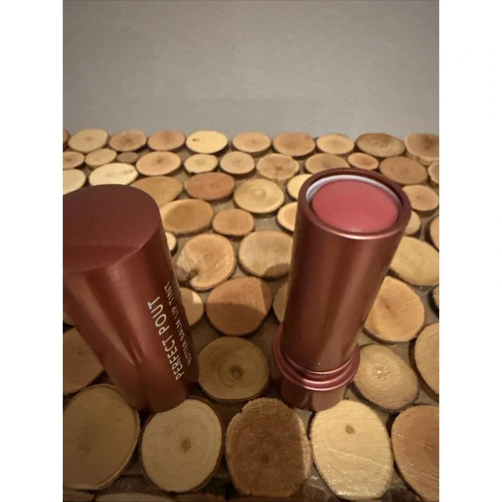 DOLL 10 Perfect Pout Butter Balm Lip‎ Tint INSPIRE 0.14 oz 4 g roll up stick NEW